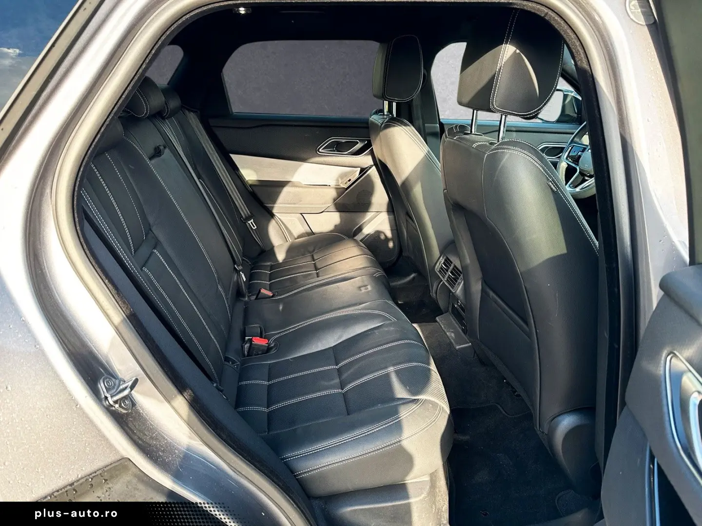 LAND ROVER Range Rover Velar D200 AWD R-DYNAMIC SE ACC