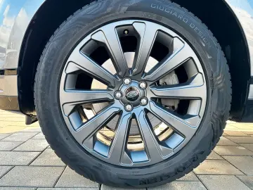 LAND ROVER Range Rover Velar D200 AWD R-DYNAMIC SE ACC