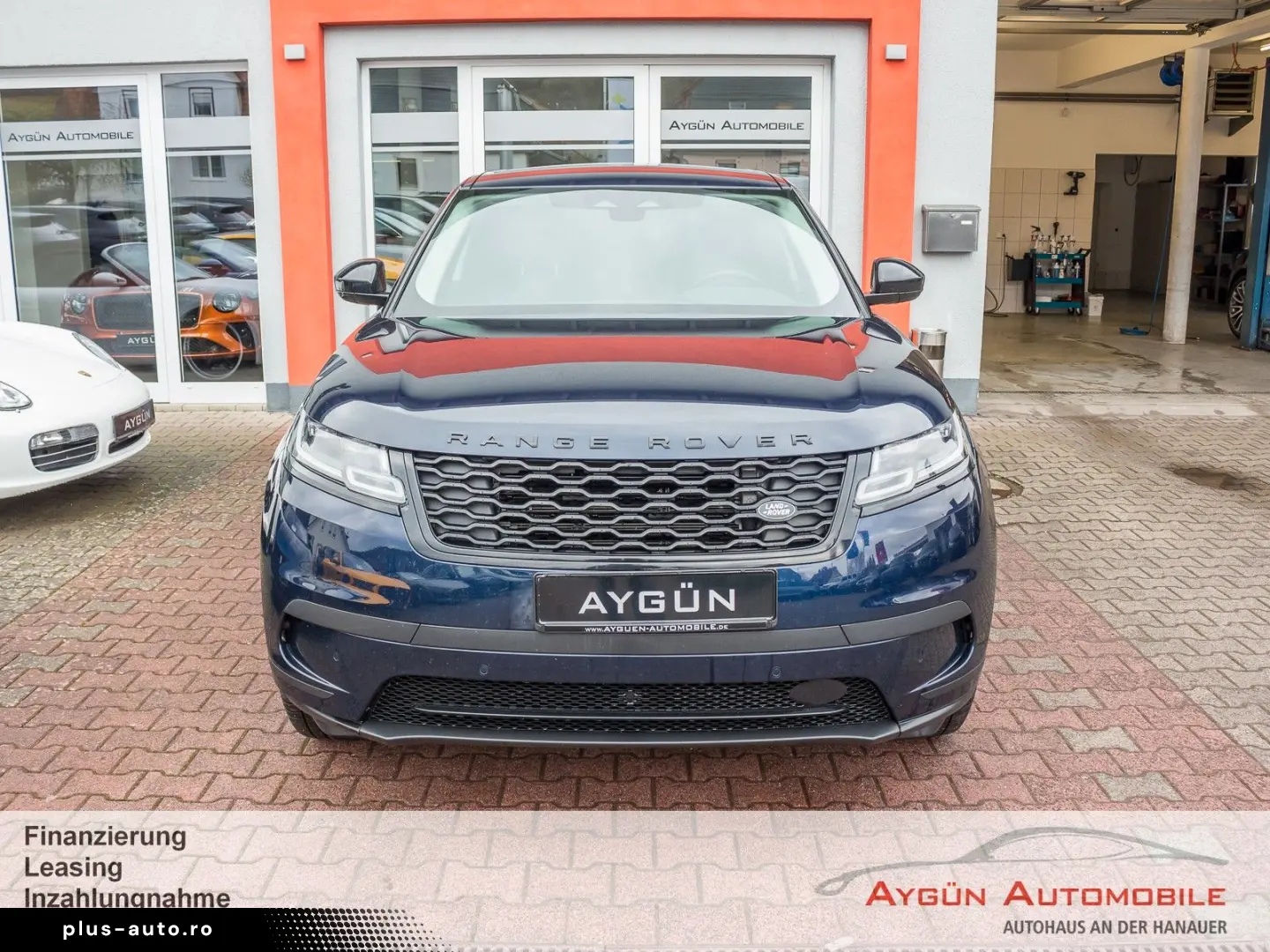LAND ROVER Range Rover Velar P400e AWD S AHK Black-Pack