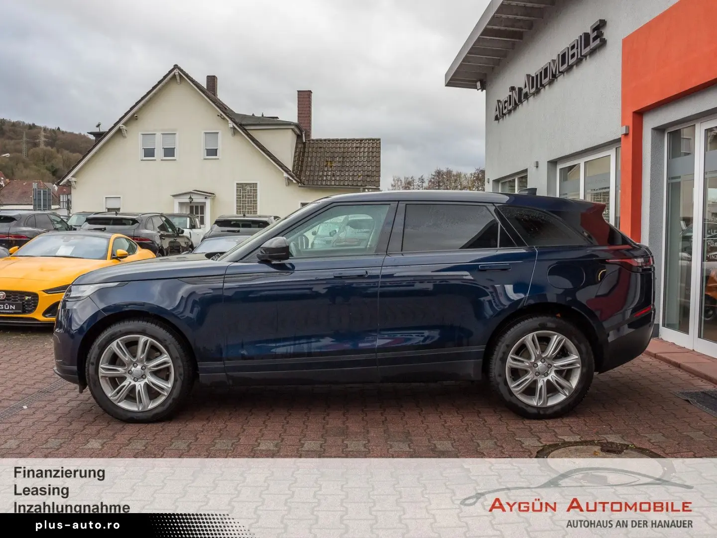 LAND ROVER Range Rover Velar P400e AWD S AHK Black-Pack