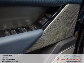 LAND ROVER Range Rover Velar P400e AWD S AHK Black-Pack