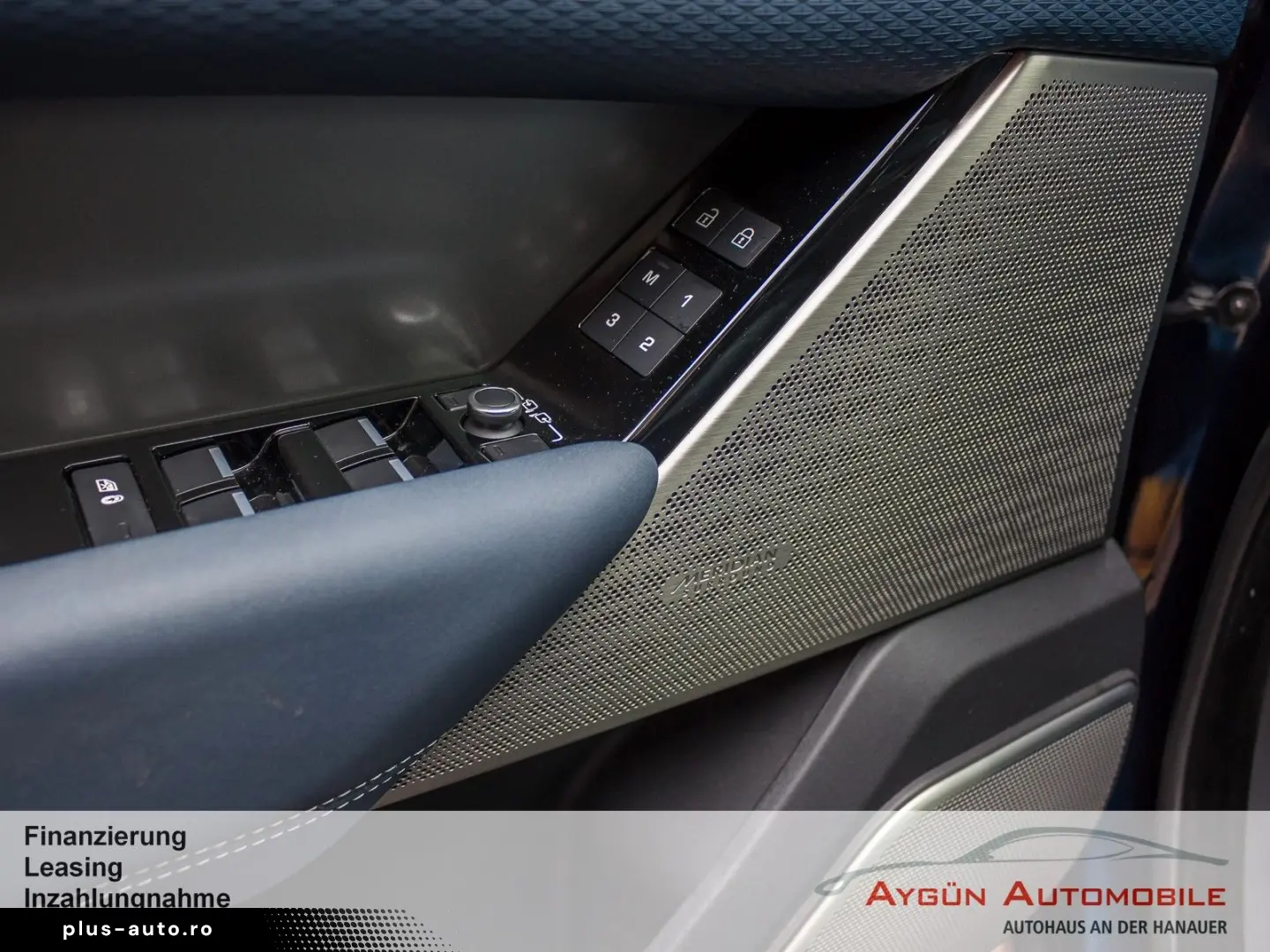 LAND ROVER Range Rover Velar P400e AWD S AHK Black-Pack