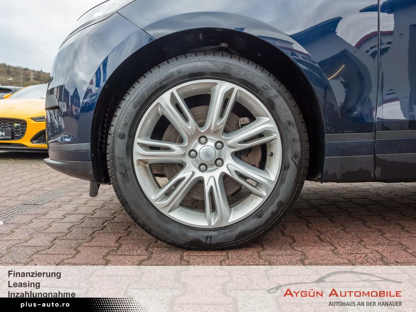 LAND ROVER Range Rover Velar P400e AWD S AHK Black-Pack