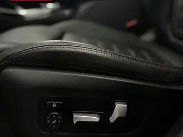 BMW X4 M40 d xDrive PANO AHK LASER 360 MEMO STANDHZG