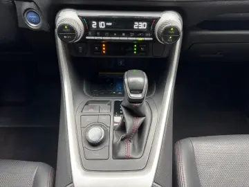 Toyota RAV 4 2 5 l Hybrid PlugIn 4x4 Technik HeadUp 360