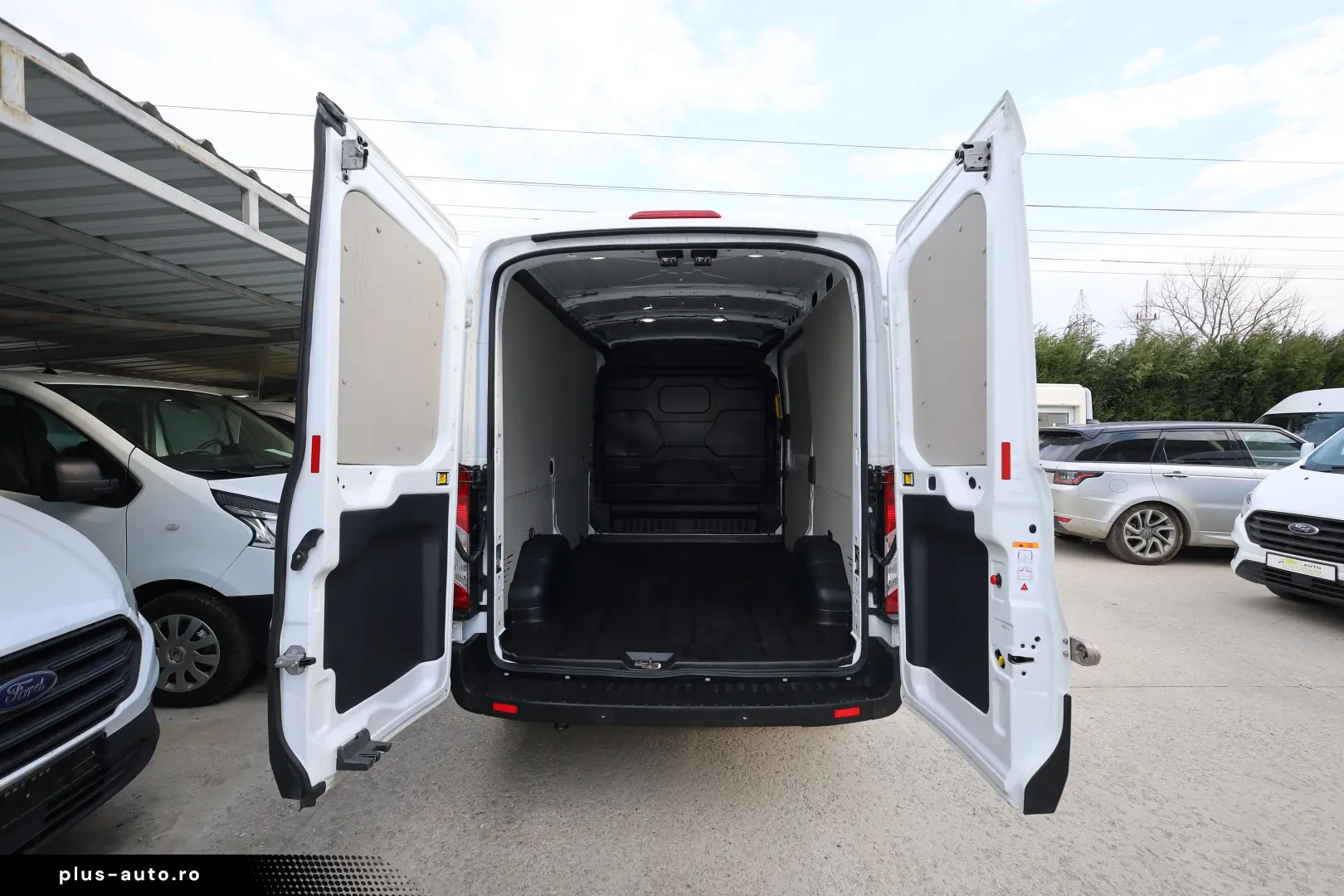 Ford Transit L2H2 2.0D MHEV 130CP