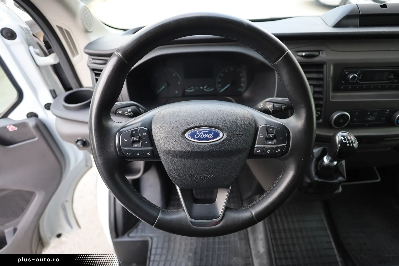 Ford Transit L2H2 2.0D MHEV 130CP