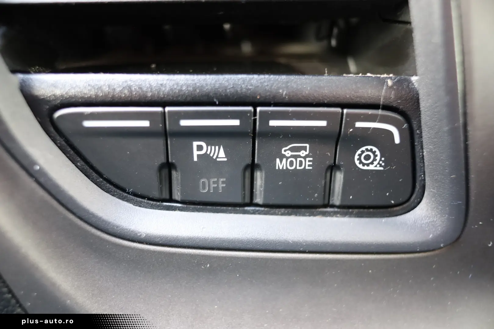 Ford Transit L2H2 2.0D MHEV 130CP