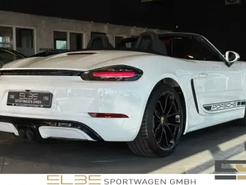 Porsche 718 Boxster Style Edition BOSE S.DESIGN LED SAGA