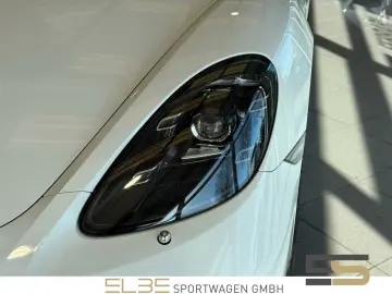 Porsche 718 Boxster Style Edition BOSE S.DESIGN LED SAGA