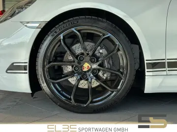 Porsche 718 Boxster Style Edition BOSE S.DESIGN LED SAGA