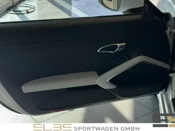Porsche 718 Boxster Style Edition BOSE S.DESIGN LED SAGA