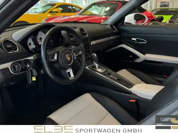 Porsche 718 Boxster Style Edition BOSE S.DESIGN LED SAGA