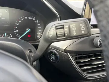 FORD FOCUS 1.0 ECOBOOST 125 CP TITANIUM