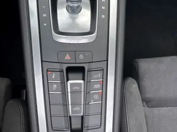 Porsche 718 Boxster GTS 4.0 PDK SportDesign BOSE 18Wege