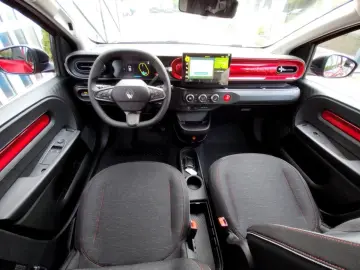 Renault Twingo E-TECH electric Techno 80hp Urban Range