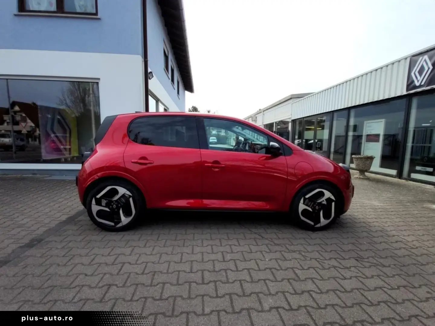 Renault Twingo E-TECH electric Techno 80hp Urban Range