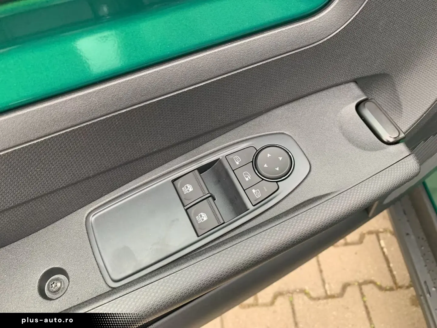 Renault Twingo TECHNO 80HP URBAN RANGE E-TECH