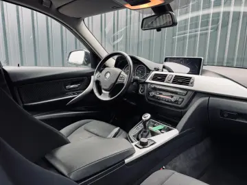 BMW 320i F30   Fab 03.2013  2.0 BENZINA 184CP   EURO 5