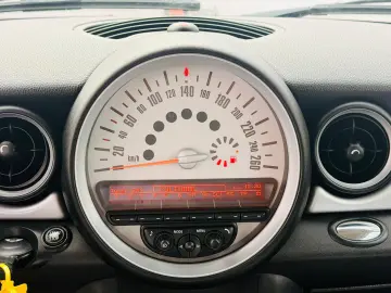 Mini Cooper Automat 2.0 Diesel – 2013