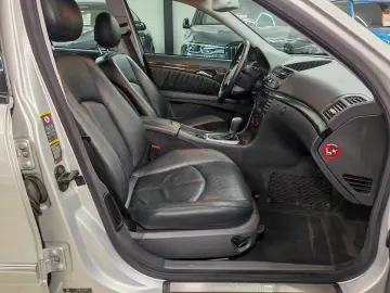 Mercedes E 220 Avantgarde Xenon 1 proprietar Stare originala