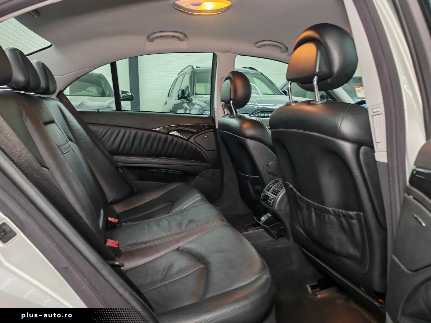 Mercedes E 220 Avantgarde Xenon 1 proprietar Stare originala