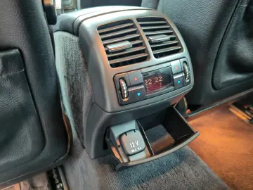 Mercedes E 220 Avantgarde Xenon 1 proprietar Stare originala