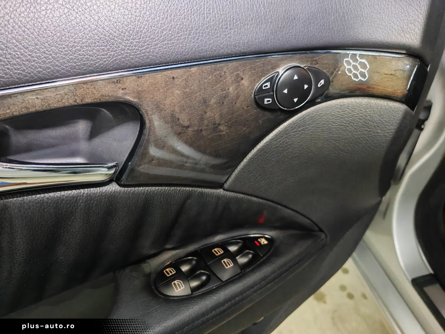 Mercedes E 220 Avantgarde Xenon 1 proprietar Stare originala