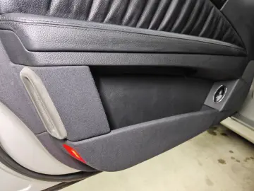 Mercedes E 220 Avantgarde Xenon 1 proprietar Stare originala