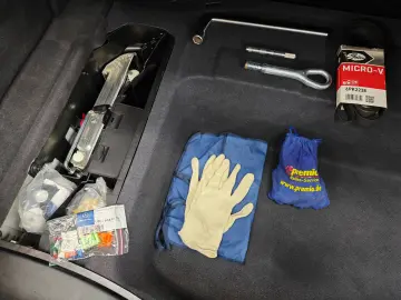 Mercedes E 220 Avantgarde Xenon 1 proprietar Stare originala