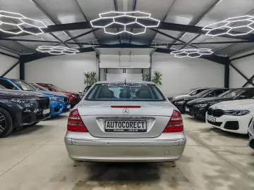 Mercedes E 220 Avantgarde Xenon 1 proprietar Stare originala