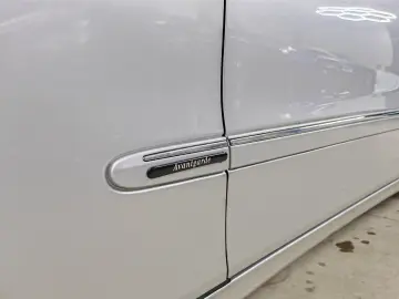 Mercedes E 220 Avantgarde Xenon 1 proprietar Stare originala