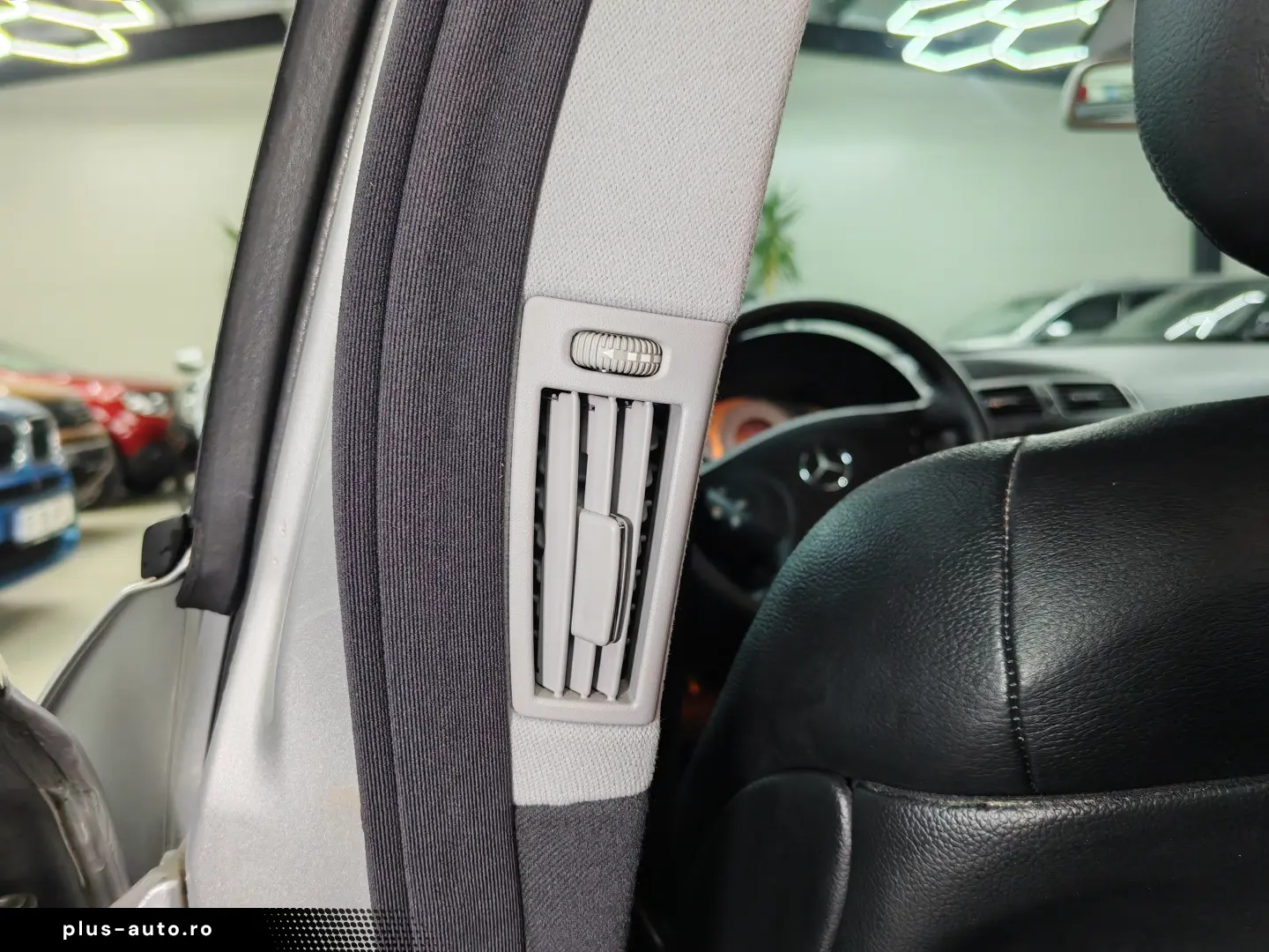 Mercedes E 220 Avantgarde Xenon 1 proprietar Stare originala