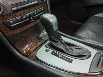 Mercedes E 220 Avantgarde Xenon 1 proprietar Stare originala