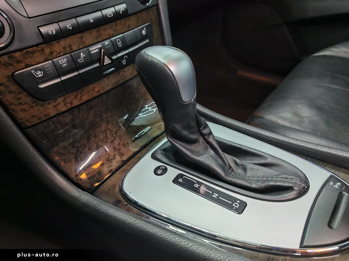 Mercedes E 220 Avantgarde Xenon 1 proprietar Stare originala