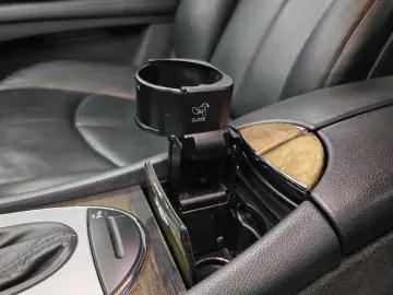 Mercedes E 220 Avantgarde Xenon 1 proprietar Stare originala