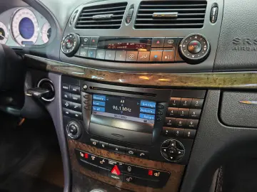 Mercedes E 220 Avantgarde Xenon 1 proprietar Stare originala