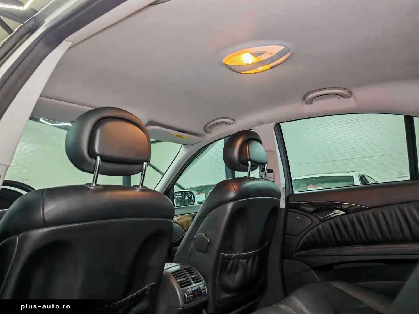 Mercedes E 220 Avantgarde Xenon 1 proprietar Stare originala