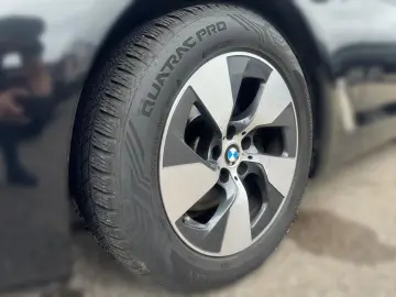 BMW 520 dA LEDER LASER ACC HUD SPORTSITZ SHZ DAB HIF