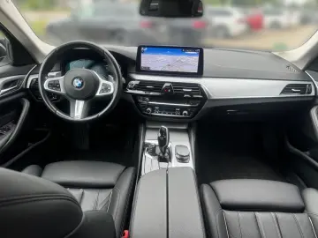 BMW 520 dA LEDER LASER ACC HUD SPORTSITZ SHZ DAB HIF
