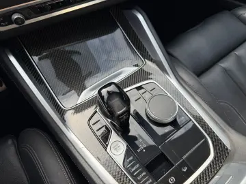 BMW X6 xDrive 40 d M Sportpaket M Sitze Carbon SKY