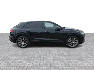 Audi Q8 50 TDI quattro Sline