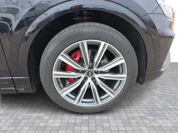 Audi Q8 50 TDI quattro Sline
