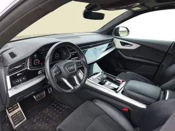 Audi Q8 50 TDI quattro Sline