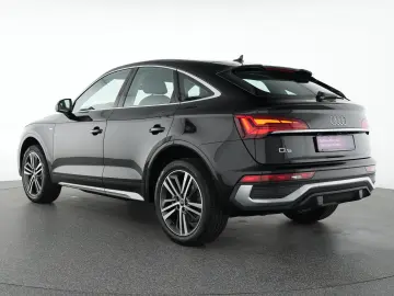 AUDI Q5 Sportback S-Line AHK Pano Navi MatrixLED ACC