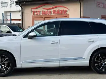 Audi Q7 Gen-4M-2015