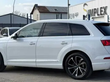 Audi Q7 Gen-4M-2015