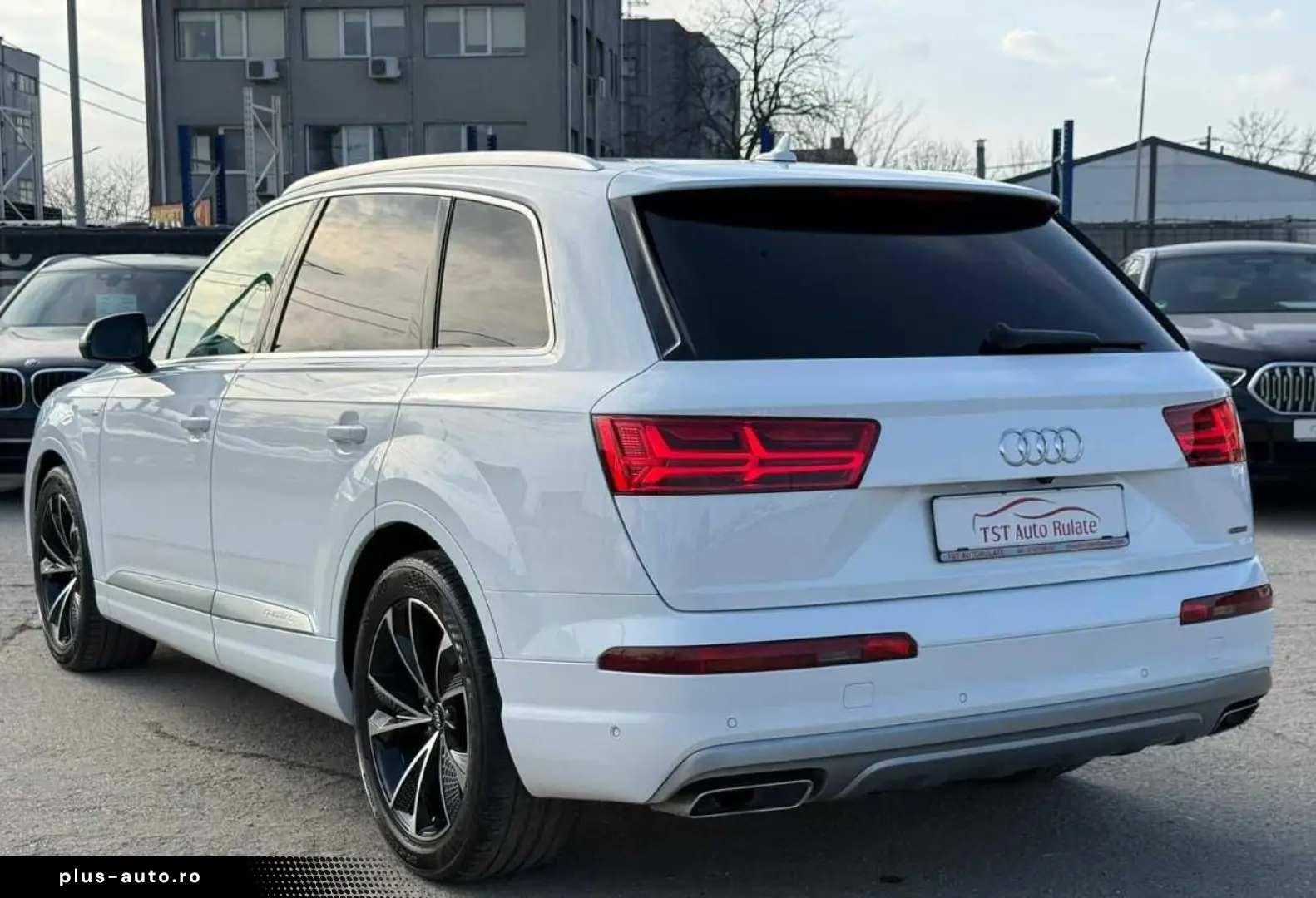 Audi Q7 Gen-4M-2015