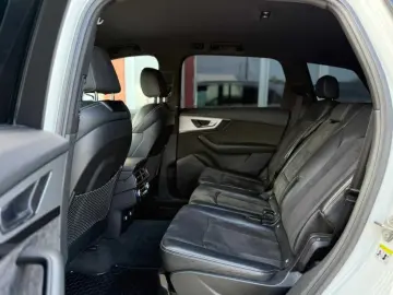 Audi Q7 Gen-4M-2015