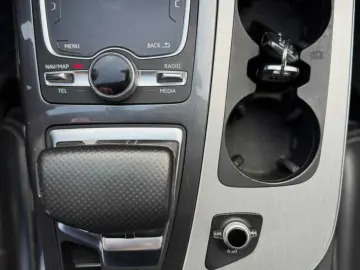 Audi Q7 Gen-4M-2015